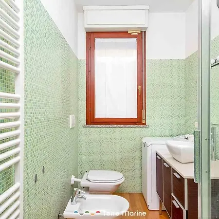 Apartment Stop *